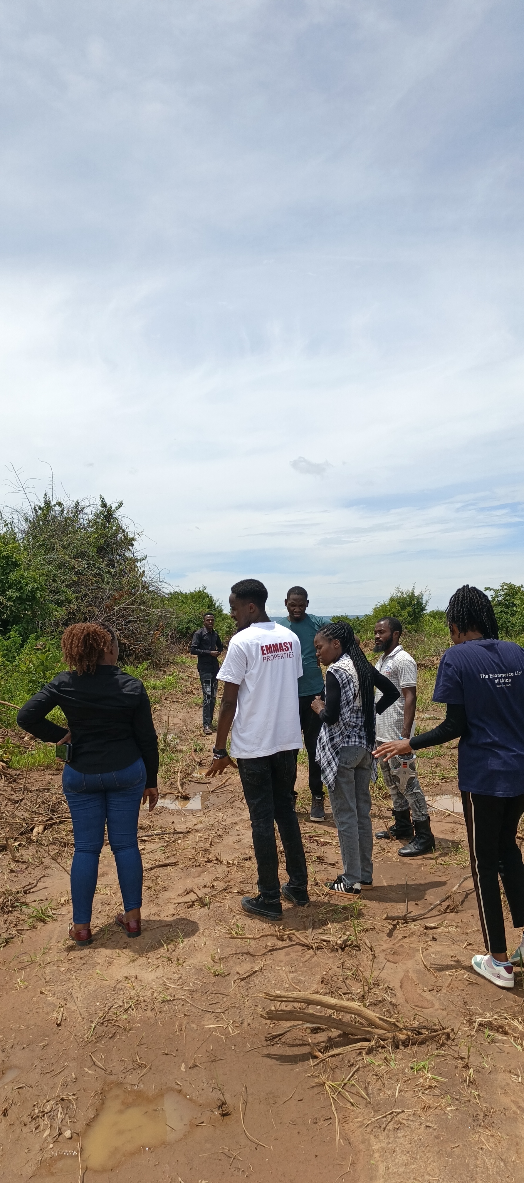 Plots For Sale Near 10 Miles Mungule Area