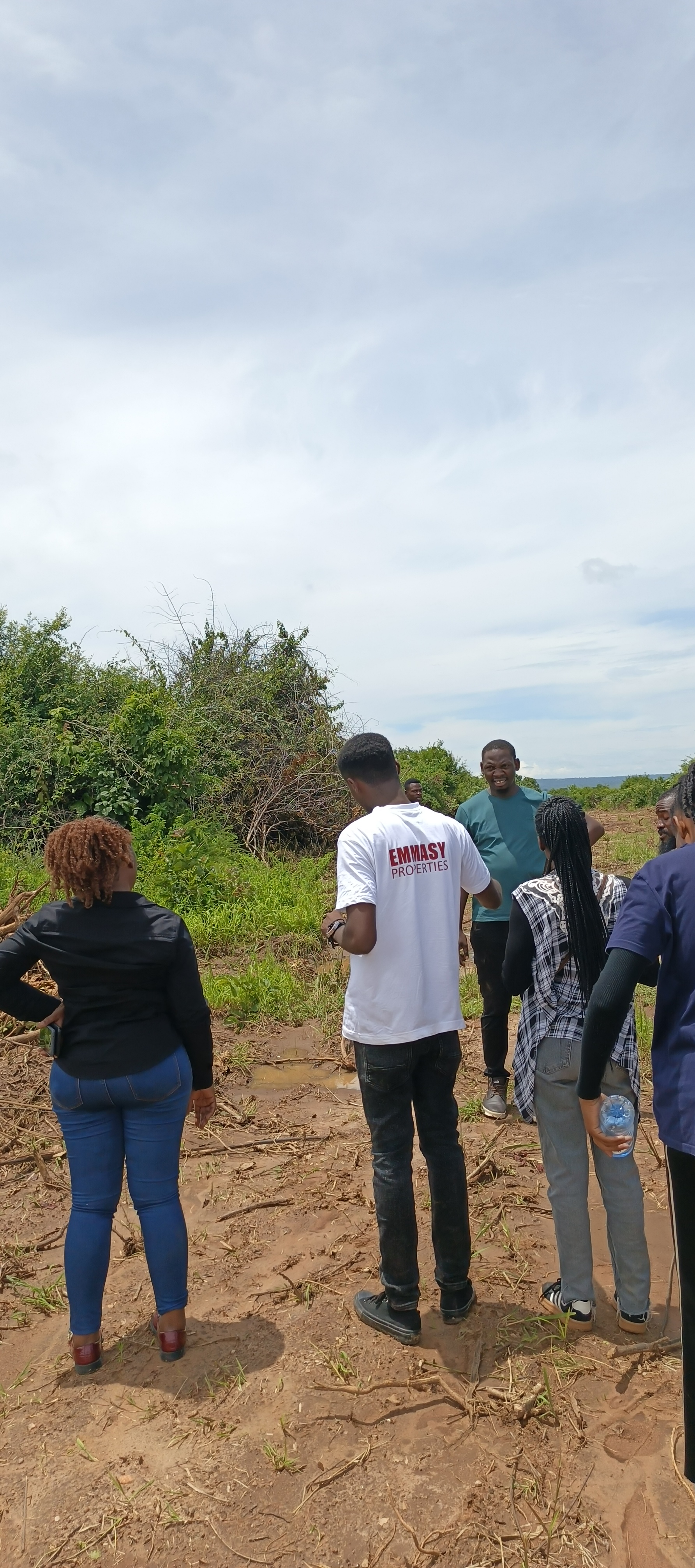 Plots For Sale Near 10 Miles Mungule Area